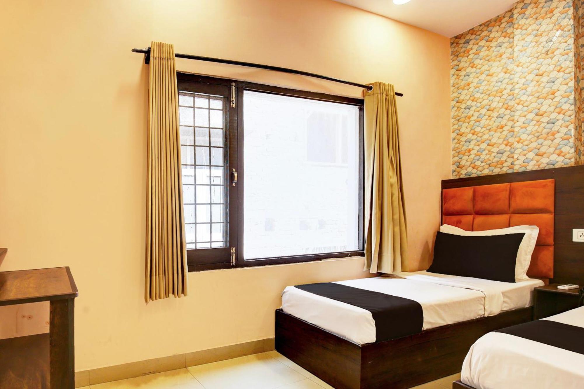 אמריצר Hotel O Pink Residency מראה חיצוני תמונה